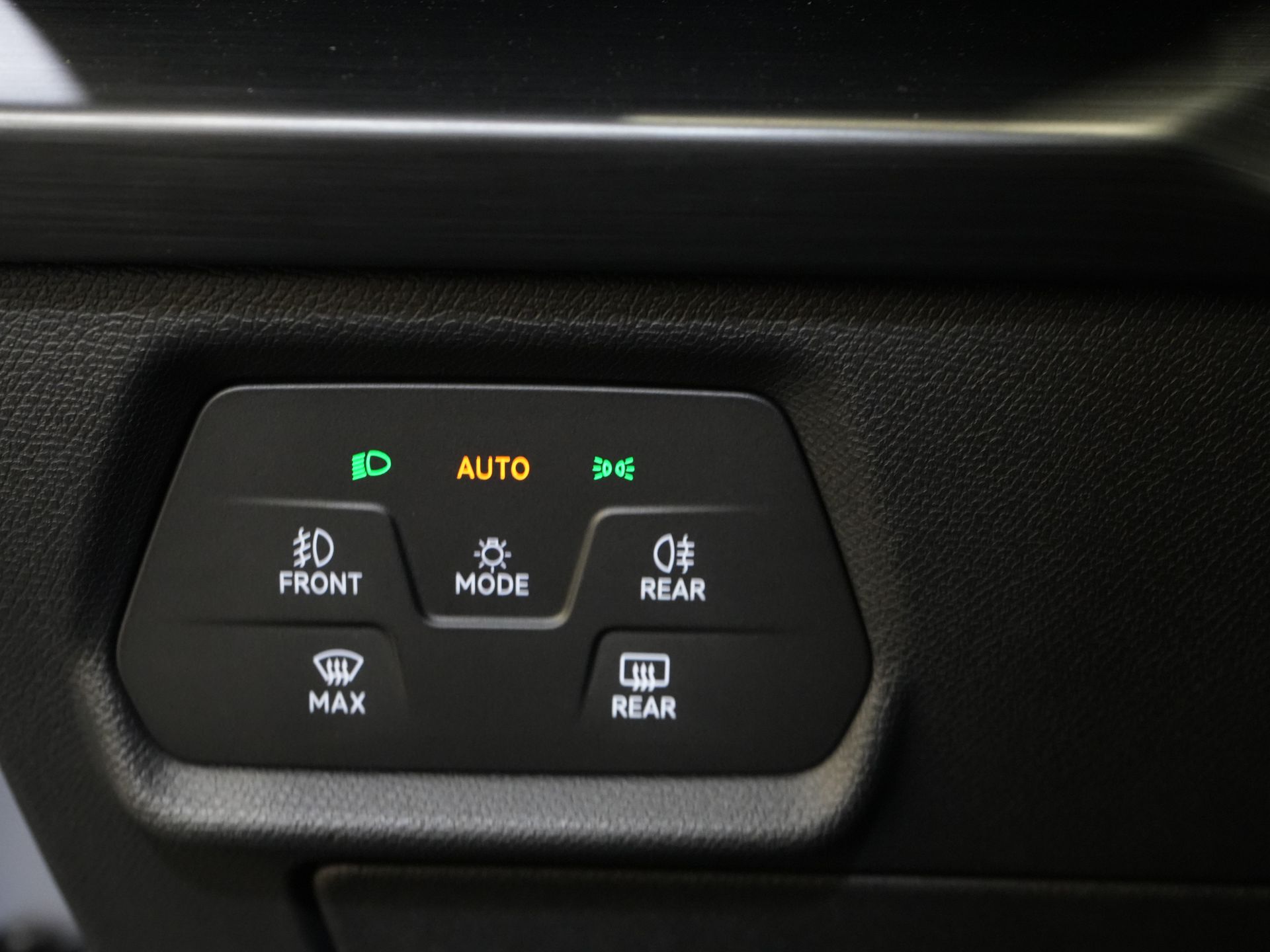 CUPRA Formentor SUV 1.4 e-Hybrid VZ Performance Pelle/ Memory/ Elek.Valve/ Carplay/ Seatverw./ Adapt.Cruise/ Standkachel/ Steeringverw./ 19” LMV