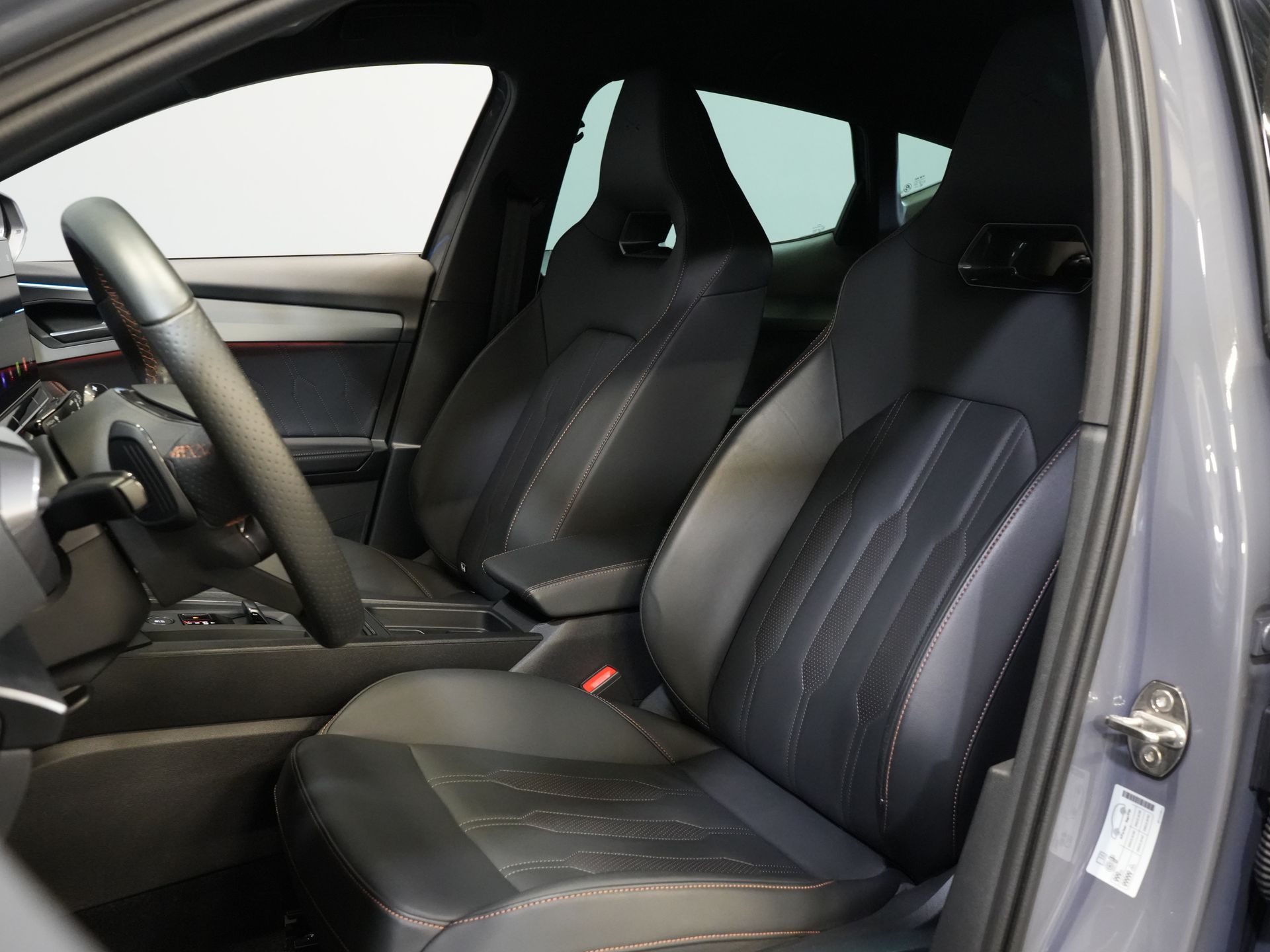CUPRA Formentor SUV 1.4 e-Hybrid VZ Performance Pelle/ Memory/ Elek.Valve/ Carplay/ Seatverw./ Adapt.Cruise/ Standkachel/ Steeringverw./ 19” LMV
