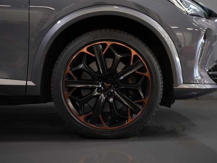 CUPRA Formentor SUV 1.4 e-Hybrid VZ Performance Pelle/ Memory/ Elek.Valve/ Carplay/ Seatverw./ Adapt.Cruise/ Standkachel/ Steeringverw./ 19” LMV