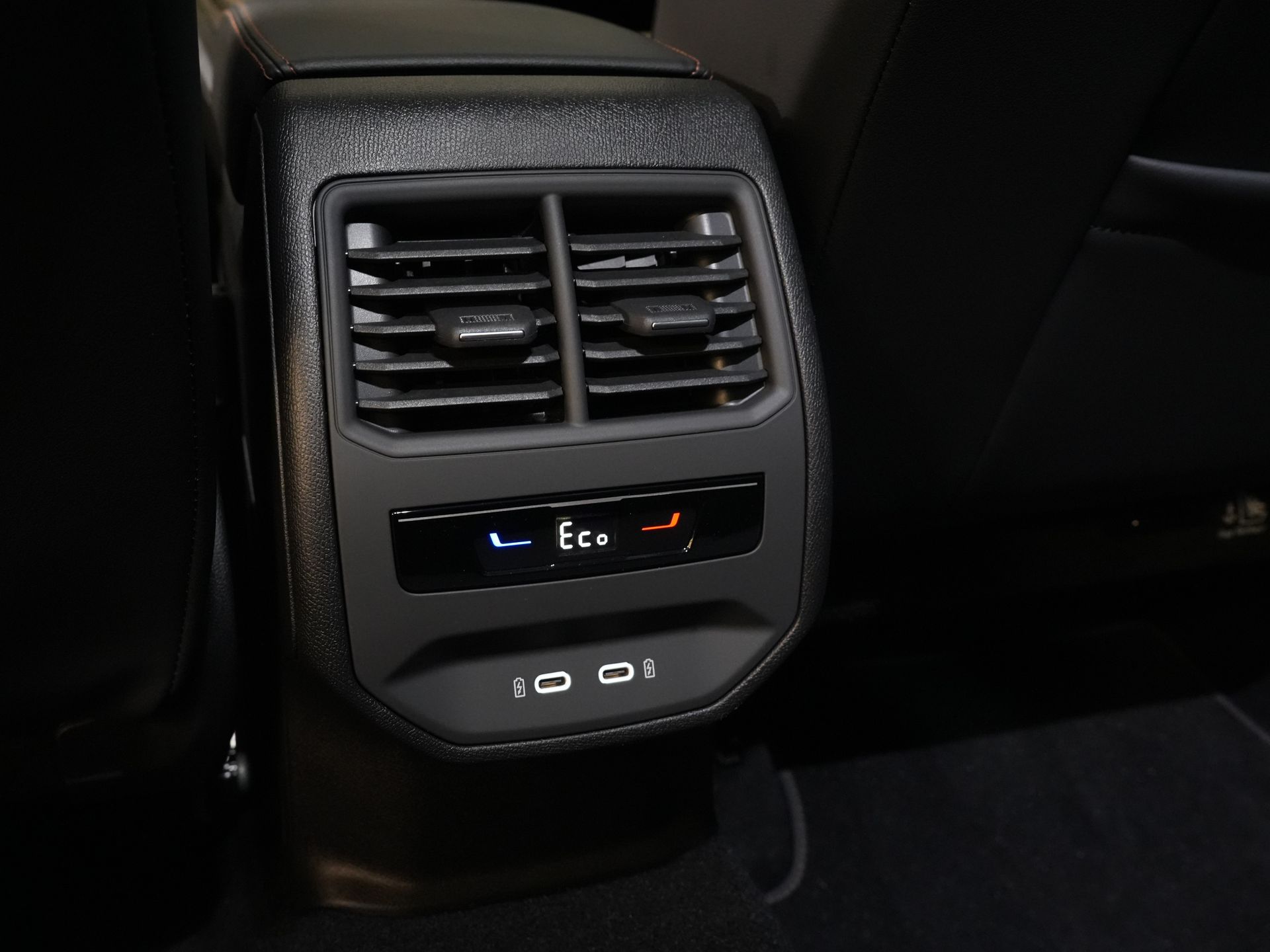 CUPRA Formentor SUV 1.4 e-Hybrid VZ Performance Pelle/ Memory/ Elek.Valve/ Carplay/ Seatverw./ Adapt.Cruise/ Standkachel/ Steeringverw./ 19” LMV