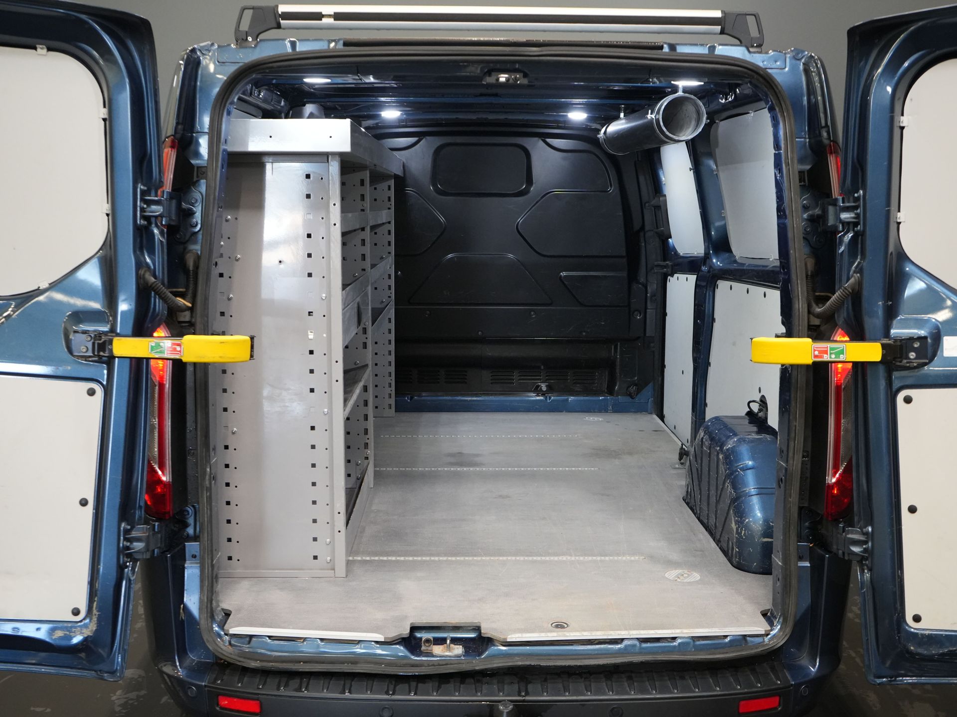 Ford Transit Custom Van 2.0 TDCI 130 к.с. Aut. L2 Trend BPM БЕЗКОШТОВНО! Адаптація. Круїз/ Carplay/ Камера/ Навігатор/ PDC/ Фаркоп