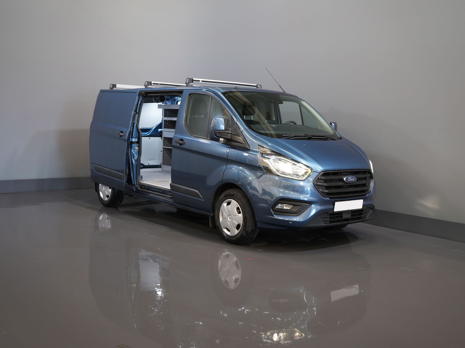 Ford Transit Custom Van 2.0 TDCI 130 к.с. Aut. L2 Trend BPM БЕЗКОШТОВНО! Адаптація. Круїз/ Carplay/ Камера/ Навігатор/ PDC/ Фаркоп