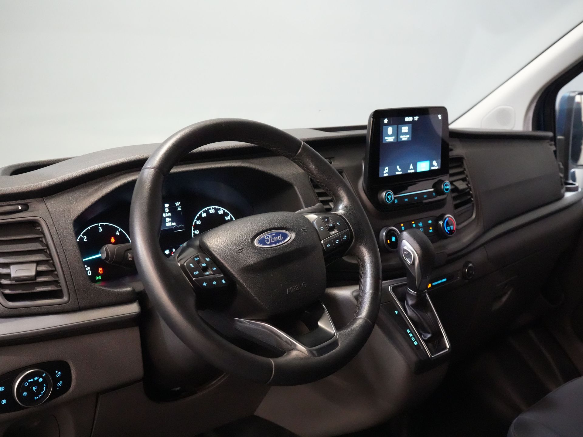 Ford Transit Custom Van 2.0 TDCI 130 к.с. Aut. L2 Trend BPM БЕЗКОШТОВНО! Адаптація. Круїз/ Carplay/ Камера/ Навігатор/ PDC/ Фаркоп