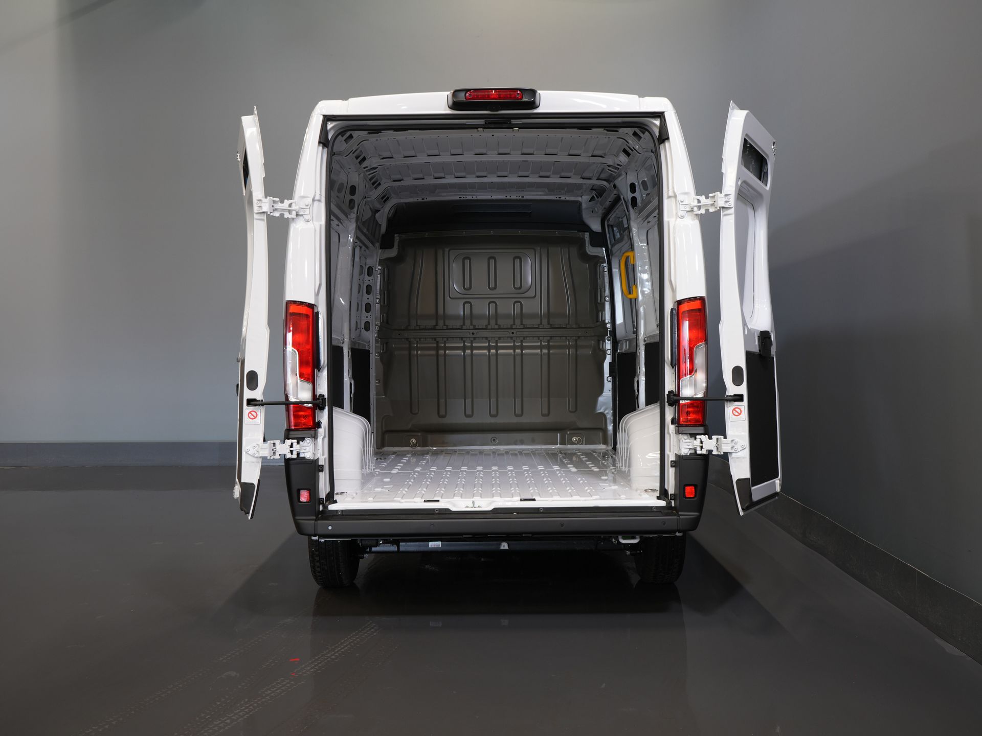 Opel Movano Van 35 2.2 CDTI 140 ch Aut. ZF L2H2 BPM FREE ! Virtual Cockpit/ Carplay/ Climat/ 270Gr. Portes/ Navi/ Caméra/ Croisière/ PDC/ DAB