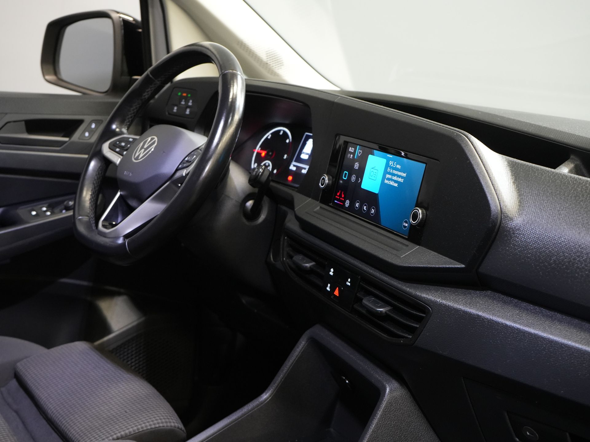 Volkswagen Caddy Cargo Van 2.0 TDI 125 PS DSG Aut. LED/ Standheizung/ Sitzheizung/ Carplay/ Airco/ Cruise/ PDC/ Anhängerkupplung