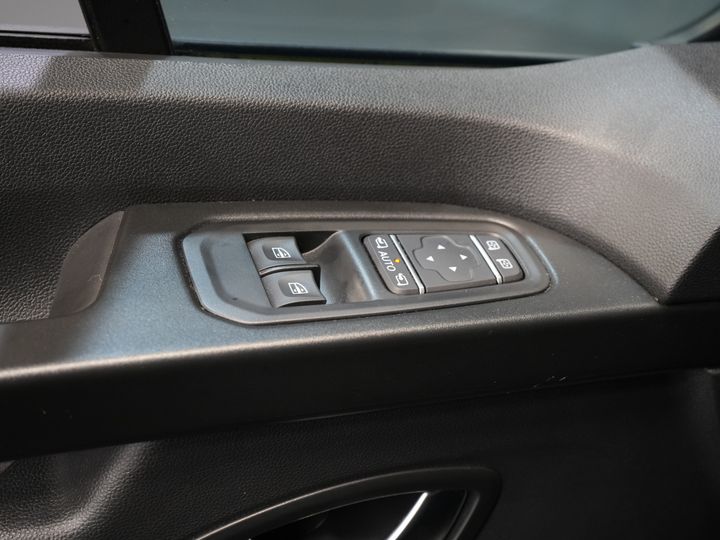 Renault Trafic Van 2.0 dCi 150 hp Aut. L2 DC Double Cabin NL Auto/ 2xSliding Door/ LED/ Carplay/ Climate/ Camera/ PDC/ LMV