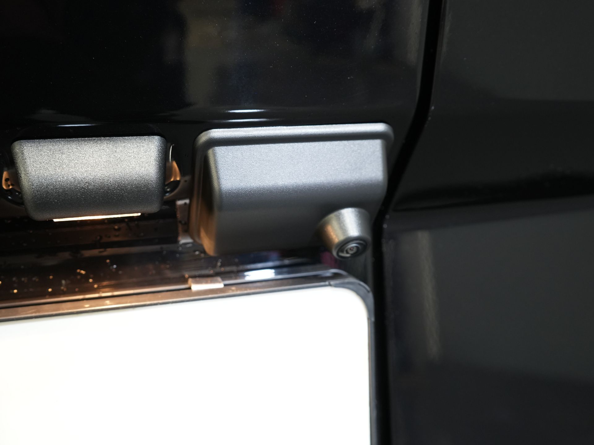 Ford E-Transit Custom Van 340 65 kWh 218 KM 330 km WLTP L2 Limited 2x drzwi przesuwne/ elektryczne przesuwne/ 2,3 t uciąg/ szybka ładowarka/ Matrix LED/ B&O/ adaptacyjny tempomat/ St