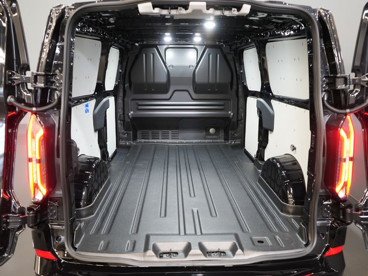 Ford E-Transit Custom Van 340 65 kWh 218 KM 330 km WLTP L2 Limited 2x drzwi przesuwne/ elektryczne przesuwne/ 2,3 t uciąg/ szybka ładowarka/ Matrix LED/ B&O/ adaptacyjny tempomat/ St