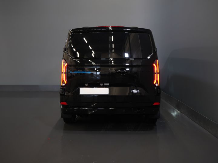 Ford E-Transit Custom Van 340 65 kWh 218 KM 330 km WLTP L2 Limited 2x drzwi przesuwne/ elektryczne przesuwne/ 2,3 t uciąg/ szybka ładowarka/ Matrix LED/ B&O/ adaptacyjny tempomat/ St