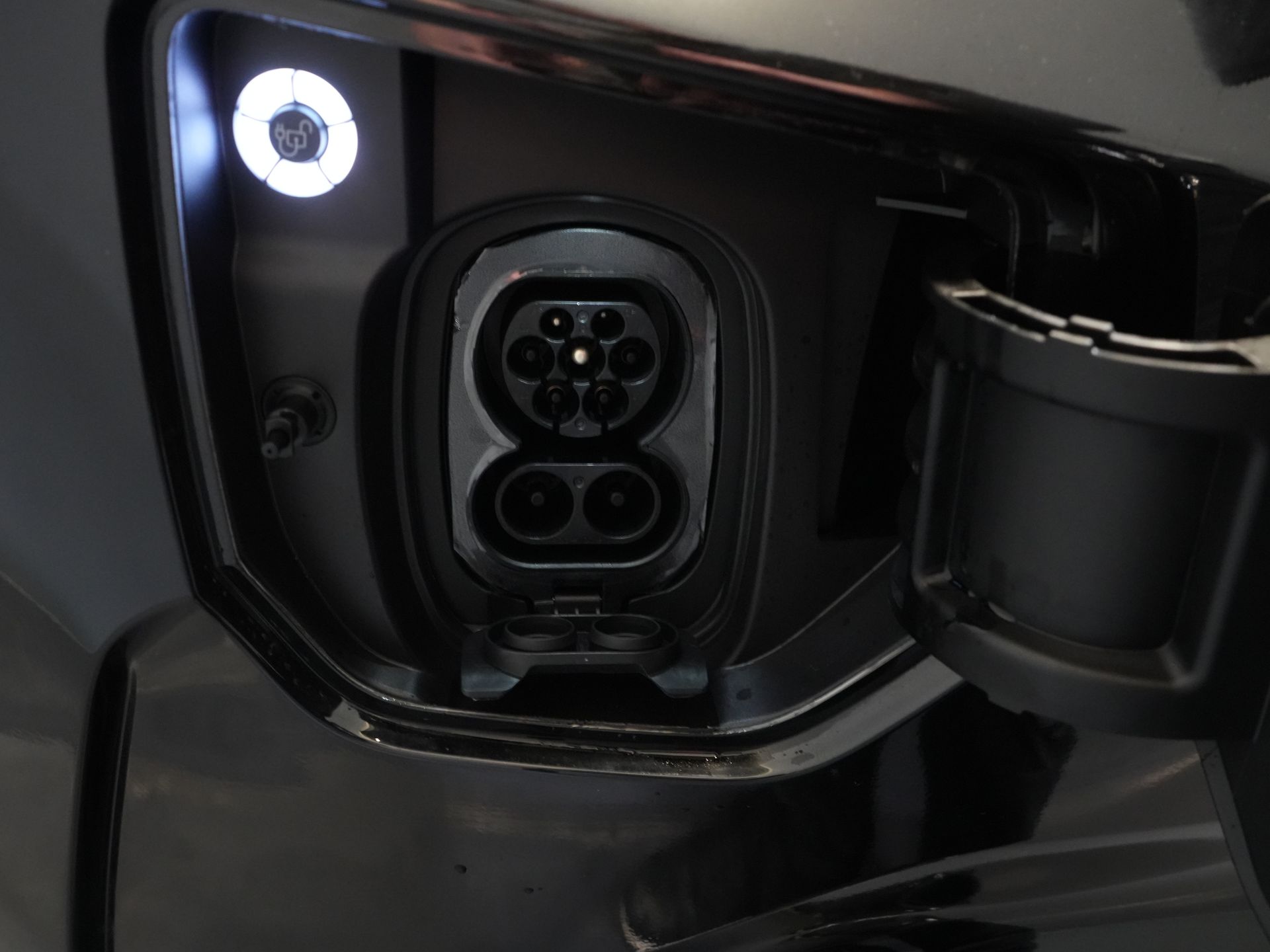 Ford E-Transit Custom Van 340 65 kWh 218 KM 330 km WLTP L2 Limited 2x drzwi przesuwne/ elektryczne przesuwne/ 2,3 t uciąg/ szybka ładowarka/ Matrix LED/ B&O/ adaptacyjny tempomat/ St