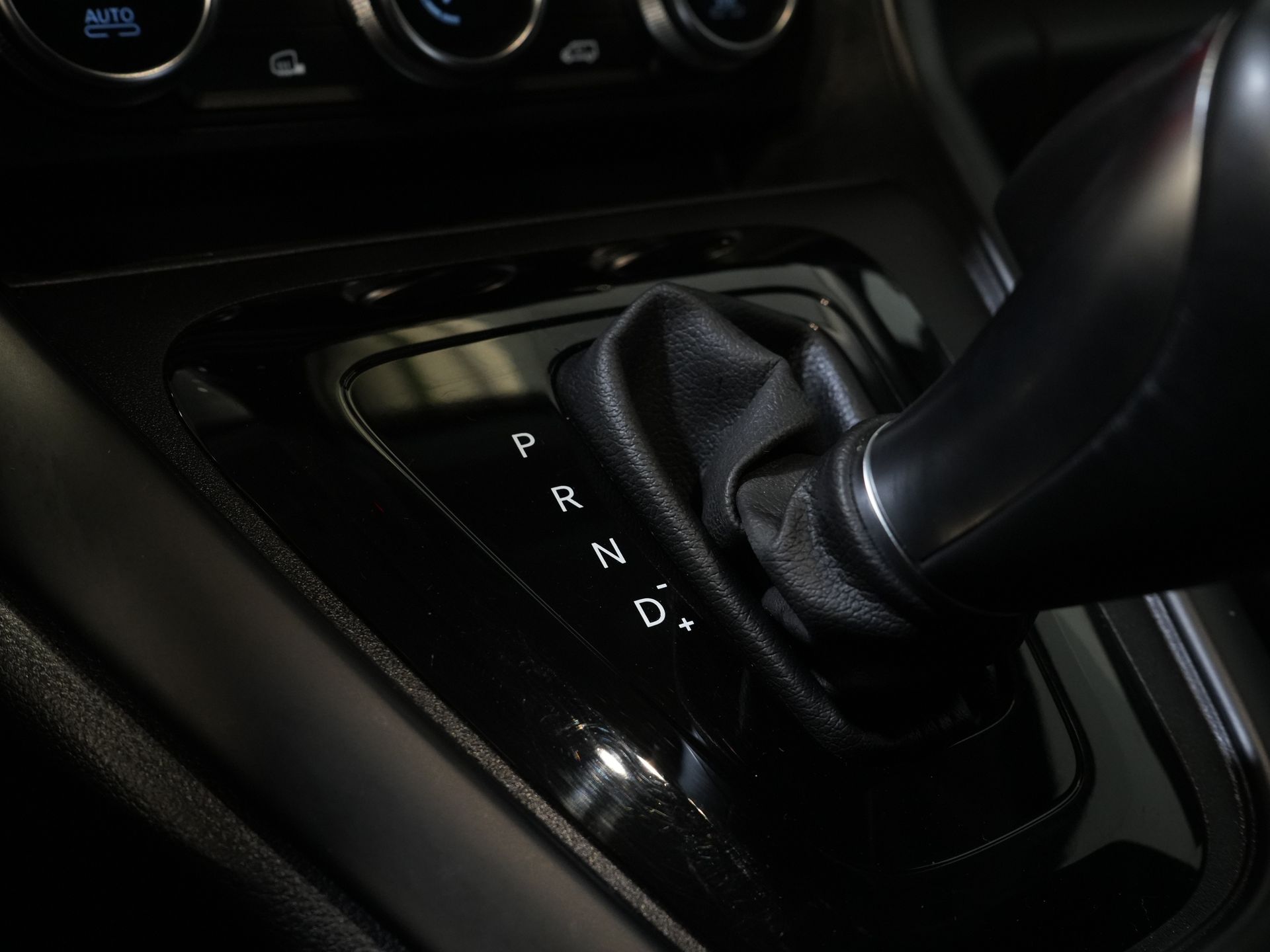 Mercedes-Benz eCitan Van 112 Pro 284 WLTP Schnellladegerät/ LED/ Sitzverw./ Carplay/ Klima/ Navi/ Cruise/ Kamera/ PDC