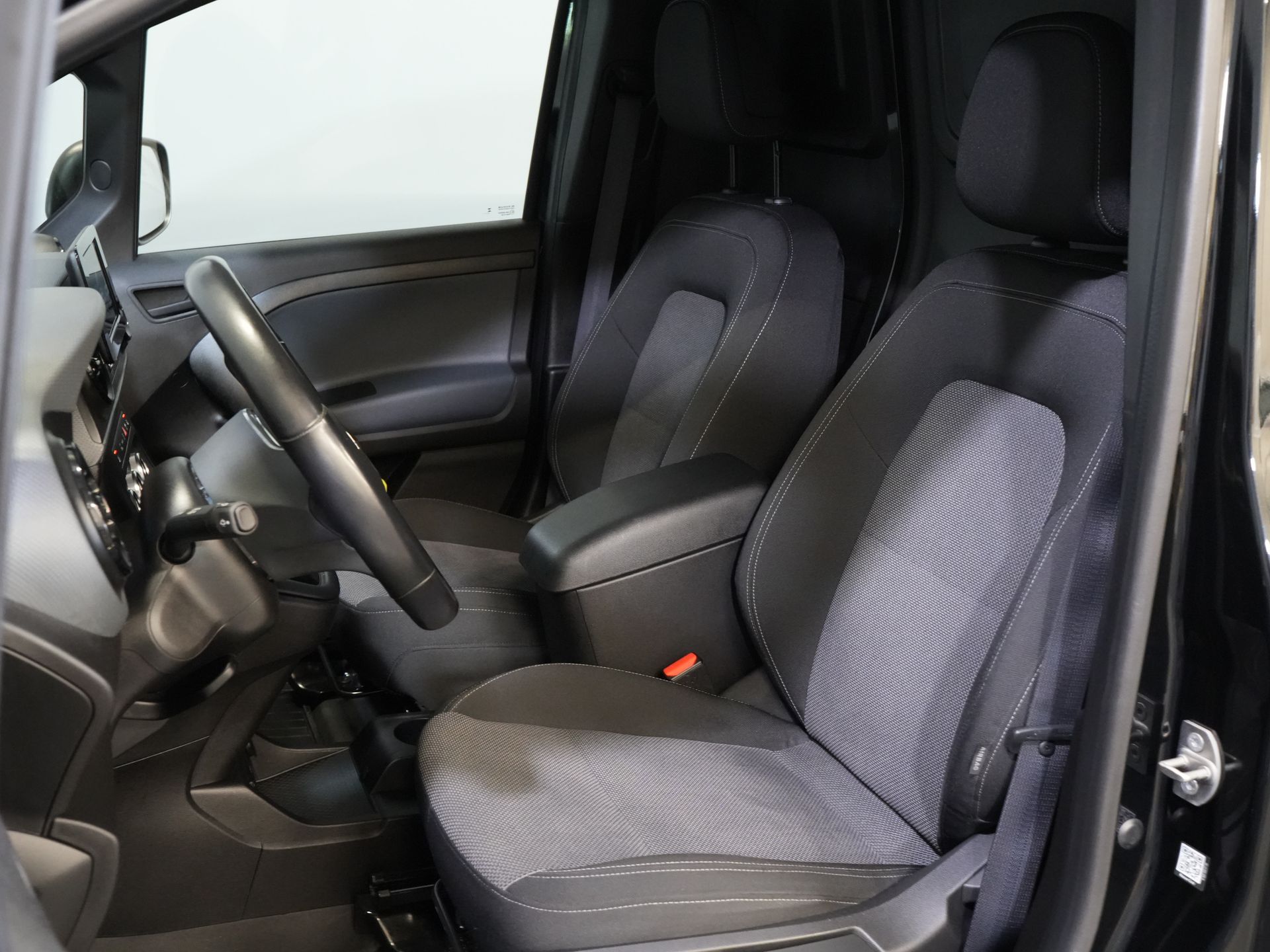 Mercedes-Benz eCitan Van 112 Pro 284 WLTP Schnellladegerät/ LED/ Sitzverw./ Carplay/ Klima/ Navi/ Cruise/ Kamera/ PDC