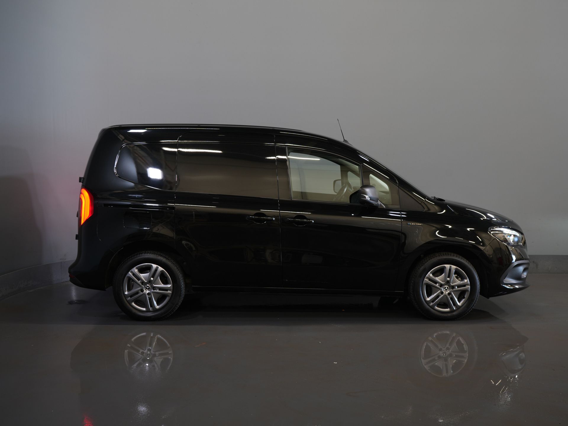 Mercedes-Benz eCitan Van 112 Pro 284 WLTP Schnellladegerät/ LED/ Sitzverw./ Carplay/ Klima/ Navi/ Cruise/ Kamera/ PDC
