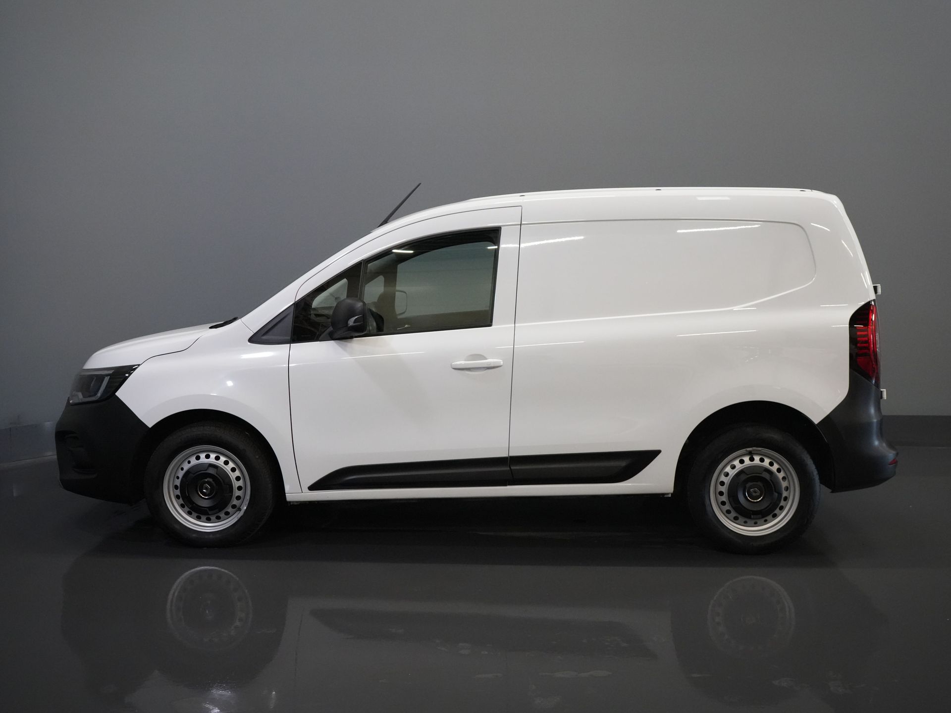 Renault Kangoo Van Express 1.3 TCe BENZINE 130 KM Aut. Ready2Go 3 Pers./ Carplay/ Navi/ Kamera/ PDC/ Cruise/ Airco