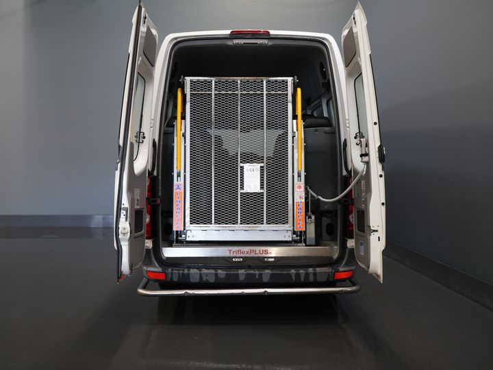 Volkswagen Crafter Personenvervoer 35 2.0 TDI L3H2 EXPORT ONLY! €9.559 incl BTW/BPM Rolstoellift/ 9 Pers/ 9P/ Sidebars/ Rearbar/ Airco