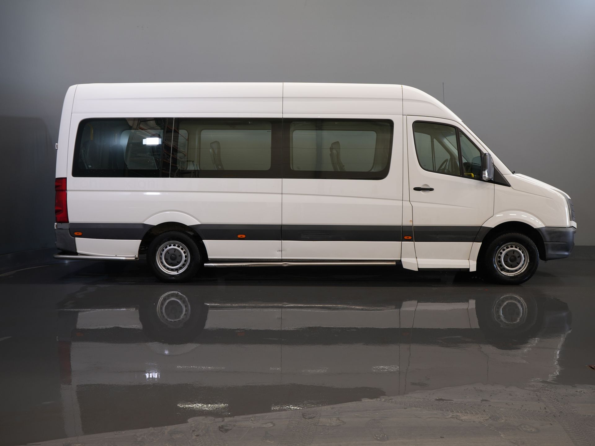 Volkswagen Crafter Personenvervoer 35 2.0 TDI L3H2 EXPORT ONLY! €9.559 incl BTW/BPM Rolstoellift/ 9 Pers/ 9P/ Sidebars/ Rearbar/ Airco