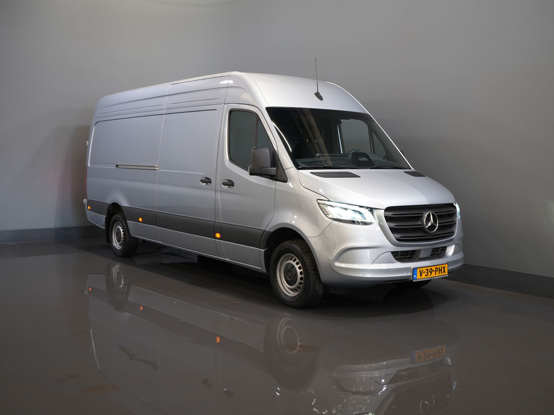 Mercedes-Benz Sprinter Van 317 CDI Aut. L3H2 3.5t Trekverm./ LED/ 270Gr.deuren/ Navi/ Kamera/ PDC/ Cruise/ Airco