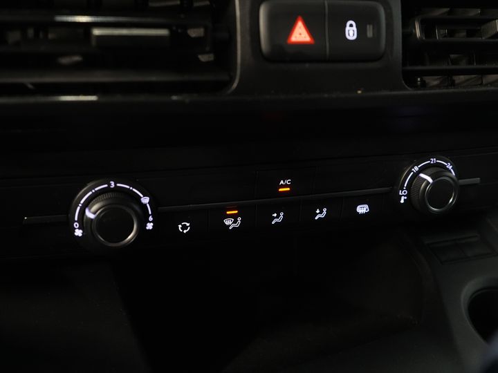 Opel Combo Bestelbus 1.5CDTi 100 pk L2 BPM VRIJ! NL Auto/ Carplay/ Sidebars/ Cruise/ Airco/ Trekhaak