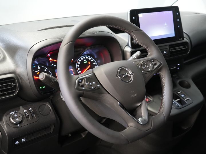 Opel Combo-e Bestelbus L2 50 kWh 275Km WLTP Snellader/ 3 Pers./ Carplay/ Stuurverw./ Cruise/ Climate / PDC V+A/ Dodehoek/ Navi
