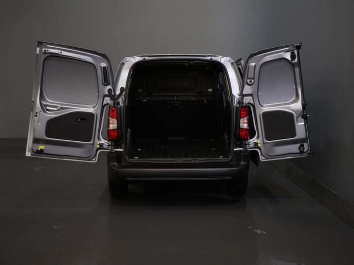 Opel Combo-e Bestelbus L2 50 kWh 275Km WLTP Snellader/ 3 Pers./ Carplay/ Stuurverw./ Cruise/ Climate / PDC V+A/ Dodehoek/ Navi