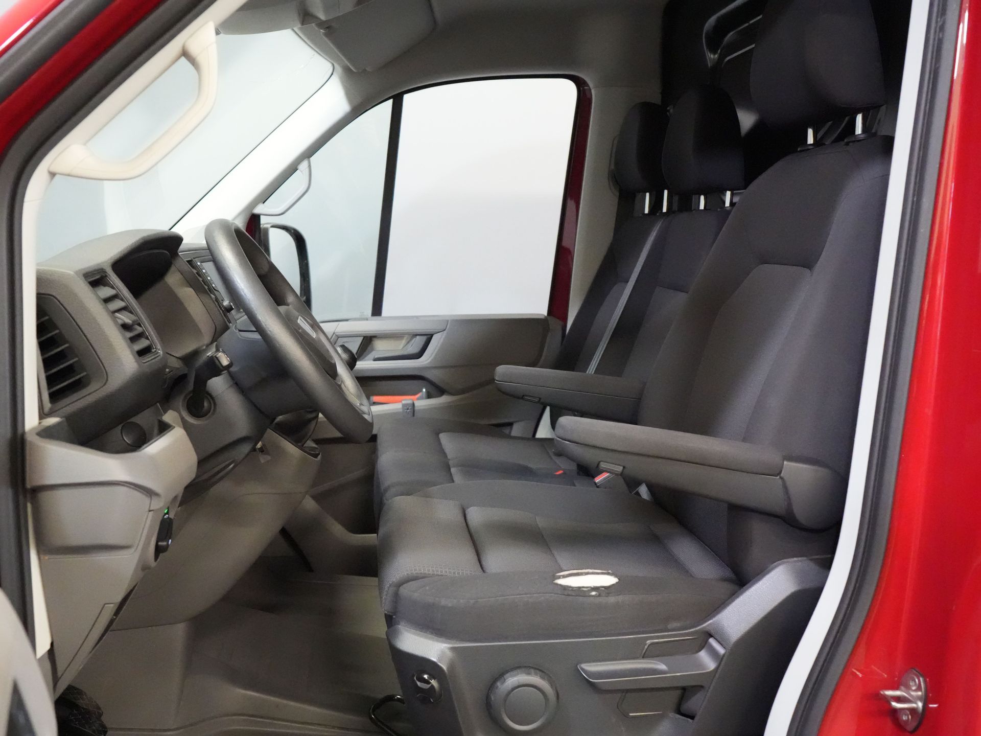 MAN TGE Van 2.0 TDI L3H2 BPM GRATIS! 3 os./ 2.5t Trekverm./ Carplay/ Carpenter/ Cruise/ Navi/ Kamera