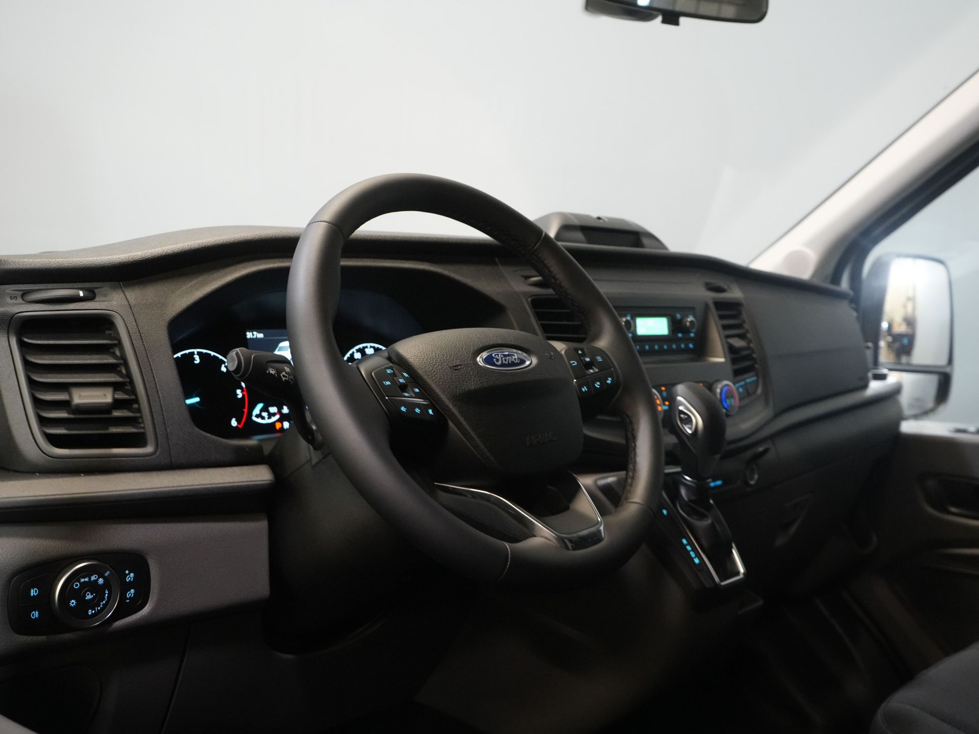 Ford Transit Van 350 2.0 TDCI 130 KM Aut. L3H2 Trend BPM FREE/ Cruise/ PDC V+A/ DAB/ Airco