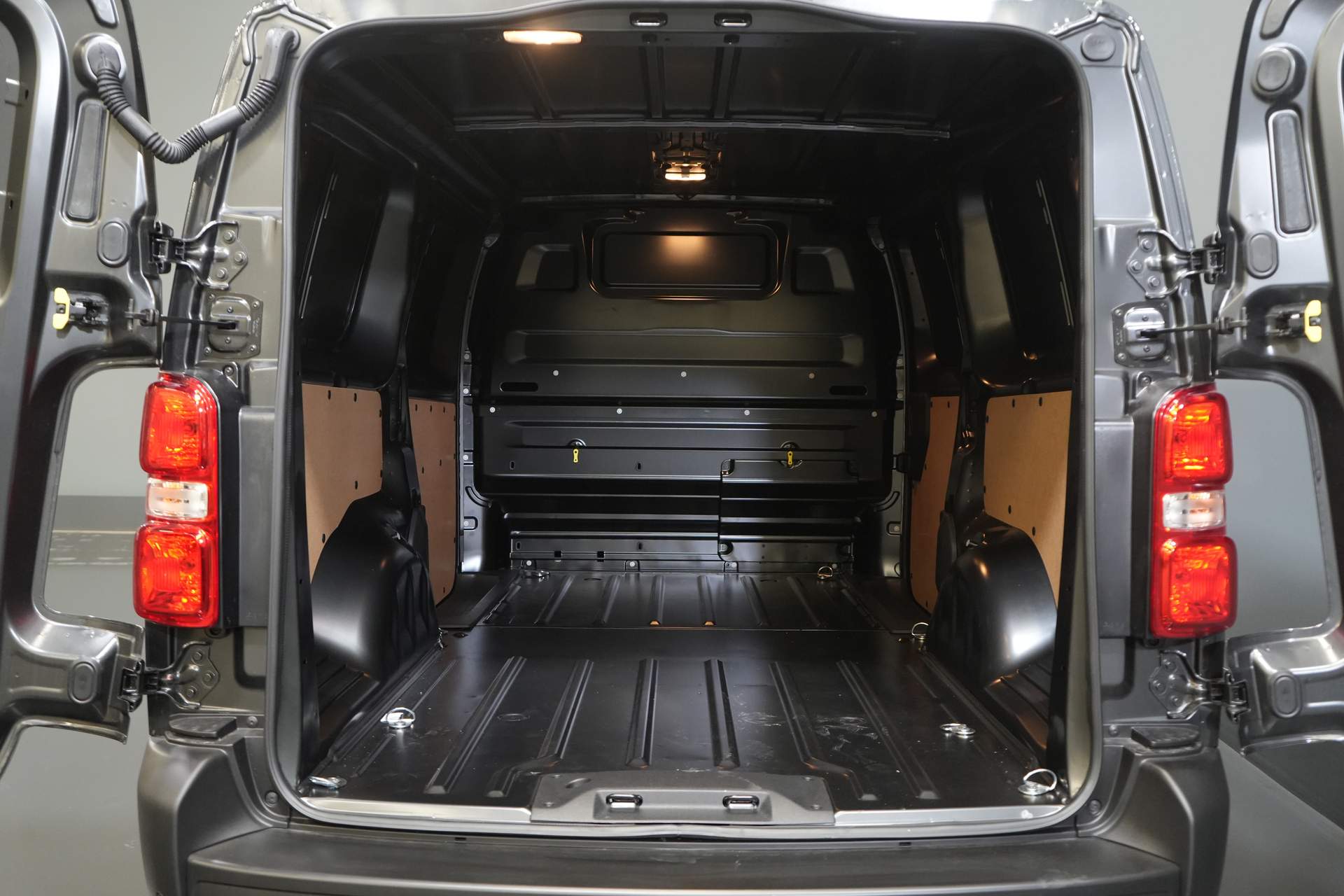 Citroën Jumpy Van 2.0 HDI 180 CV Aut. L3 Virtual Cockpit/ Carplay/ Navi/ Camera/ Cruise/ PDC/ Airco