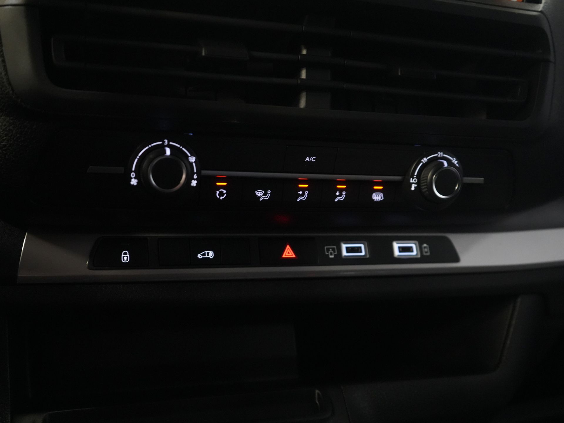 Citroën Jumpy Van 2.0 HDI 180 KM Aut. L3 Virtual Cockpit/ Carplay/ Navi/ Kamera/ Cruise/ PDC/ Airco