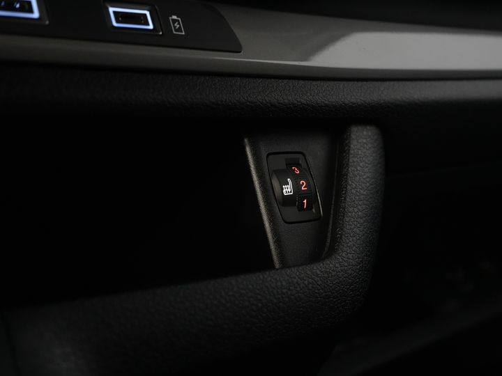 Toyota PROACE Electric Worker Van 75 kWh L3 345 km WLTP LED/ Schnellladegerät/ Keyless/ Adapt.Cruise/ Steerverw./ Stoelverw./ Navi/ Carplay/ Kamera/ PDC/ Airco