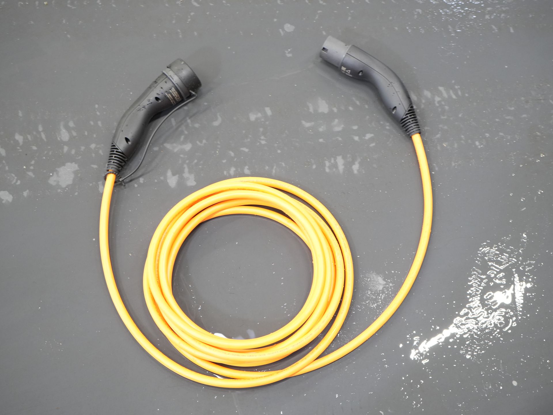 Toyota PROACE Electric Worker Van 75 kWh L3 345 km WLTP LED/ Schnellladegerät/ Keyless/ Adapt.Cruise/ Steerverw./ Stoelverw./ Navi/ Carplay/ Kamera/ PDC/ Airco