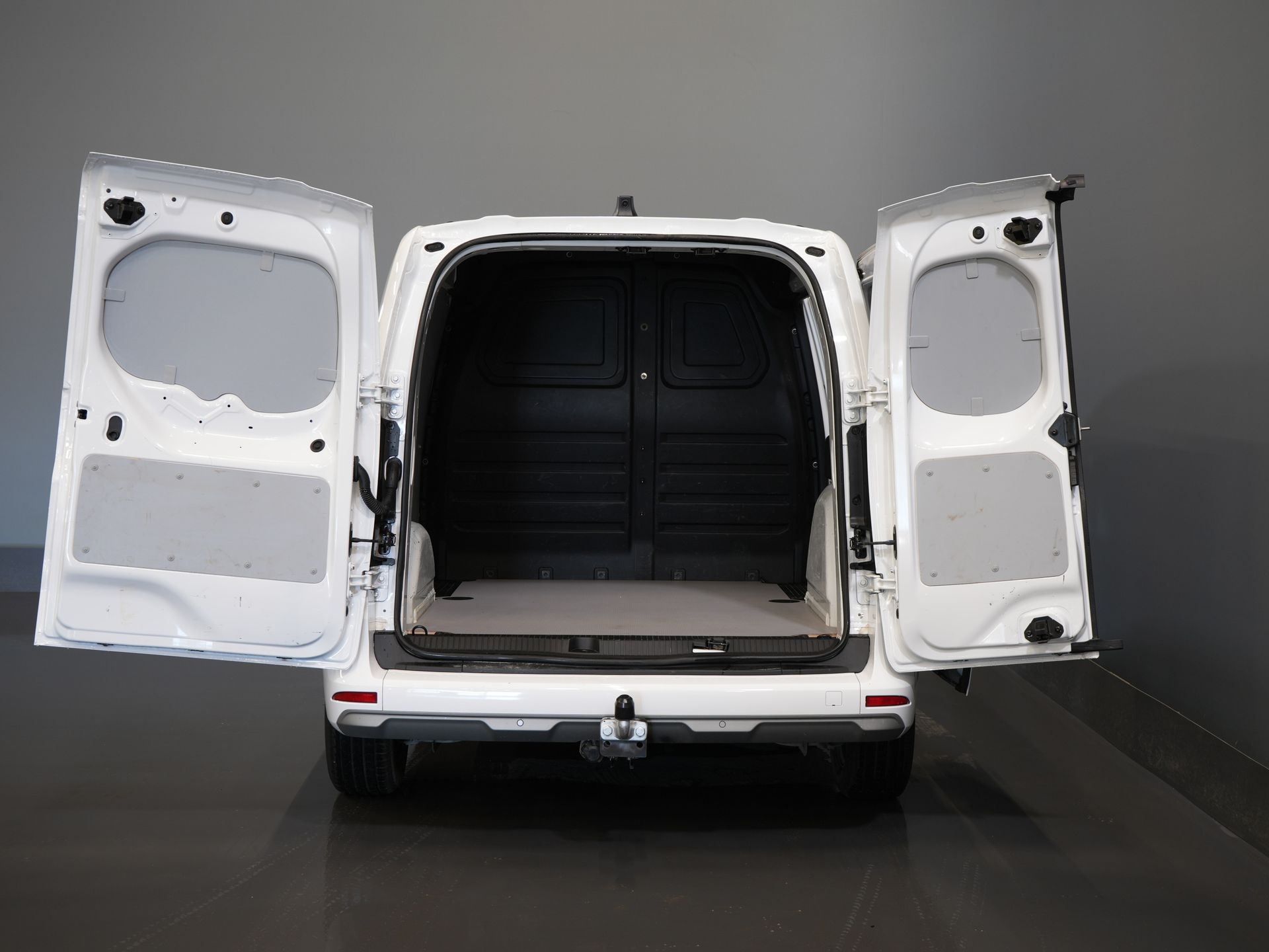 Renault Kangoo Bestelbus 1.5 dCi 95 pk Aut. BPM VRIJ NL Auto/ Carplay/ Camera/ Cruise/ LMV/ Trekhaak/ PDC