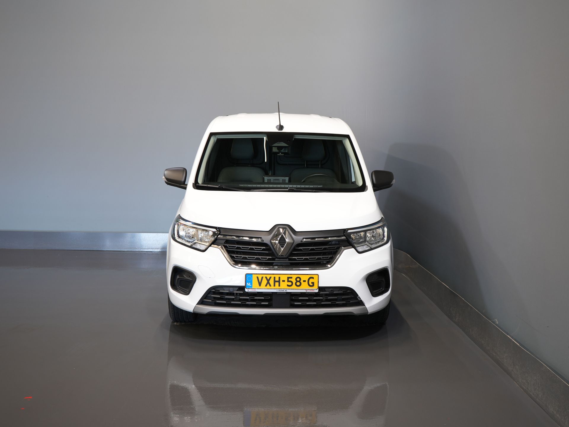 Renault Kangoo Bestelbus 1.5 dCi 95 pk Aut. BPM VRIJ NL Auto/ Carplay/ Camera/ Cruise/ LMV/ Trekhaak/ PDC