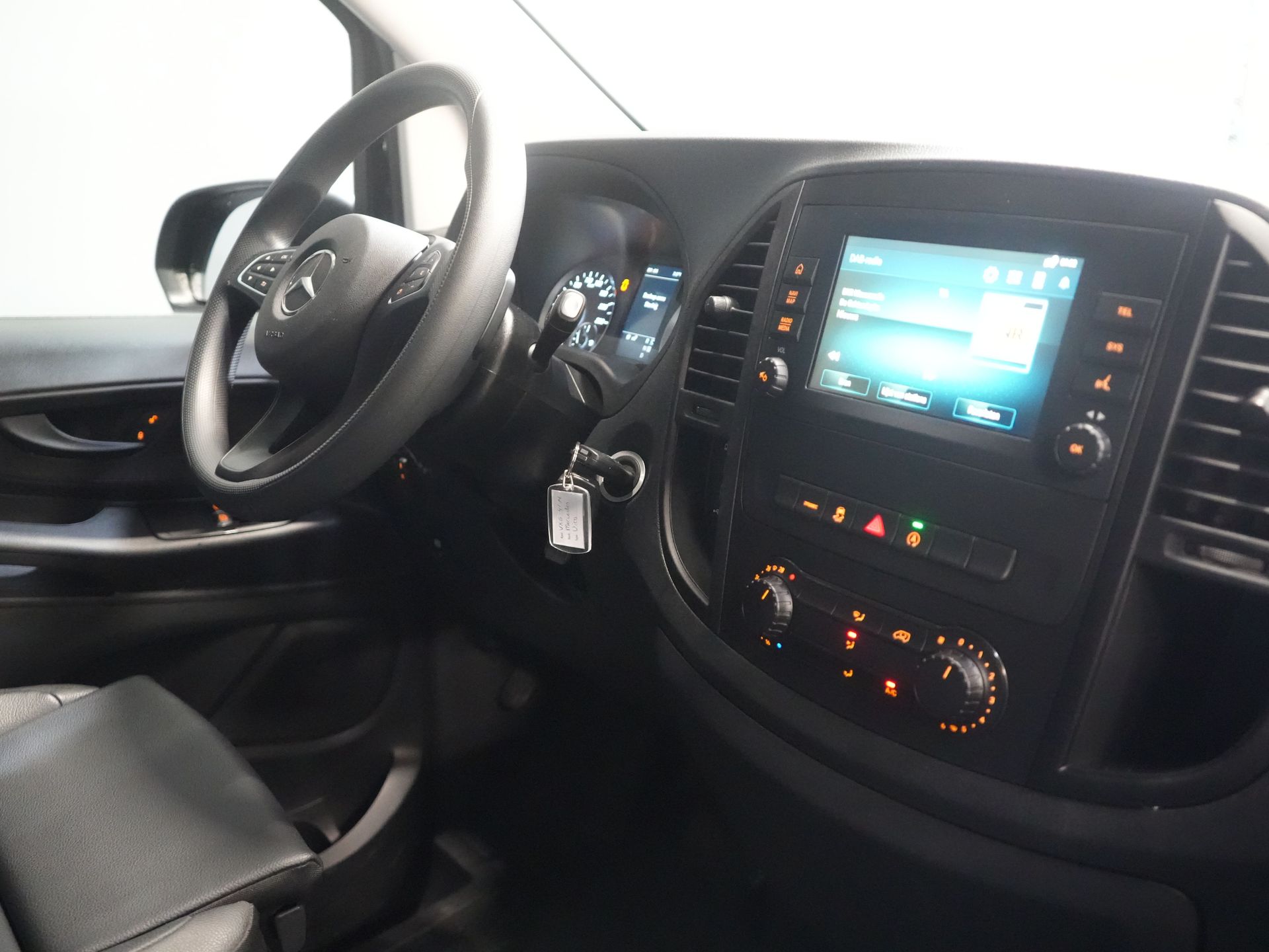Mercedes-Benz Vito Van 114 CDI Aut. L2 BPM GRATIS! Carplay / tempomat / kamera / PDC V+A / hak holowniczy