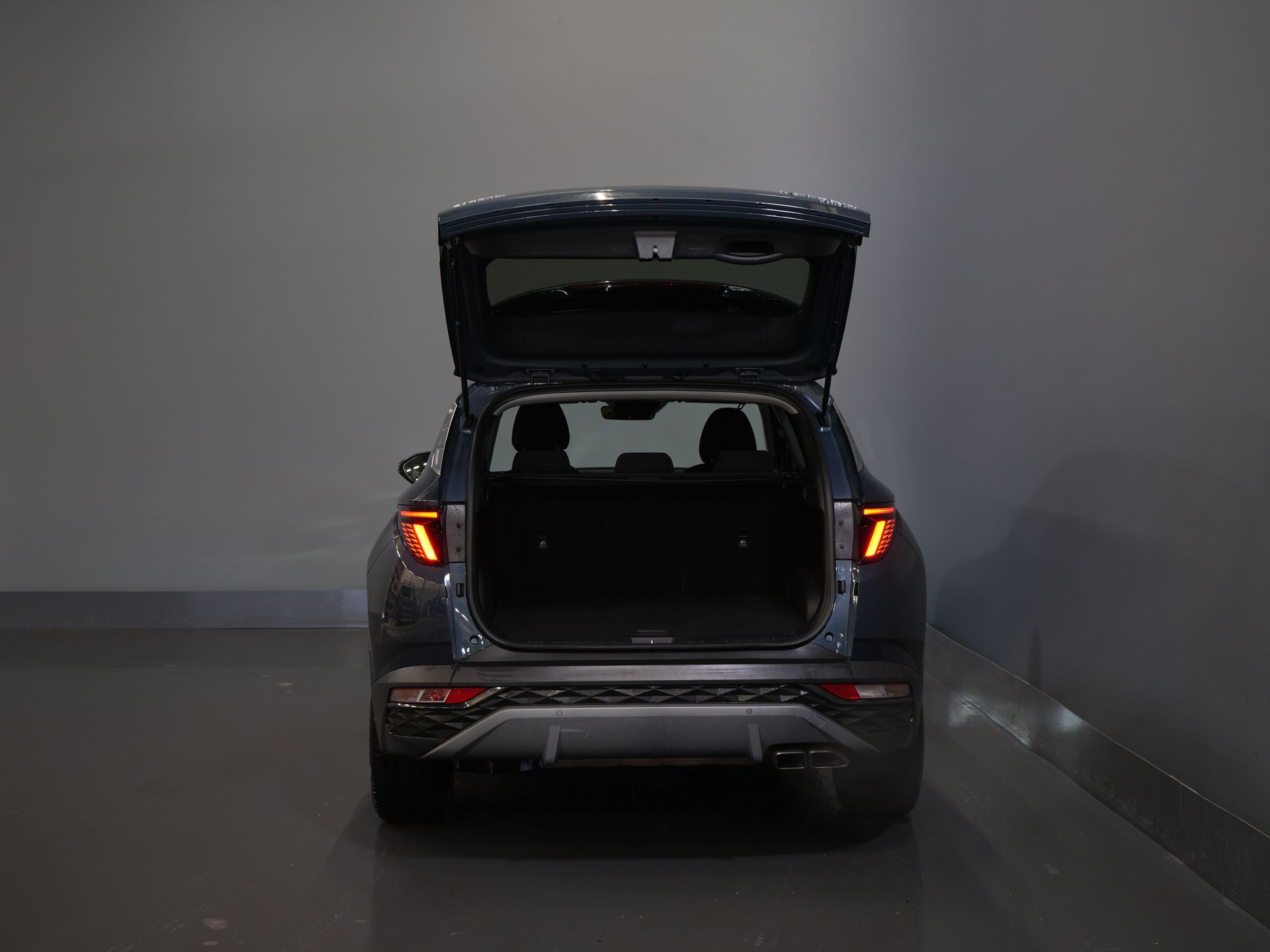 Hyundai Tucson SUV 1.6 T-GDI PHEV Premium 4WD/ LED/ Adapt. Cruise/ Sedili/ Sterzo/ Carplay/ Clima/ Navi/ Videocamera