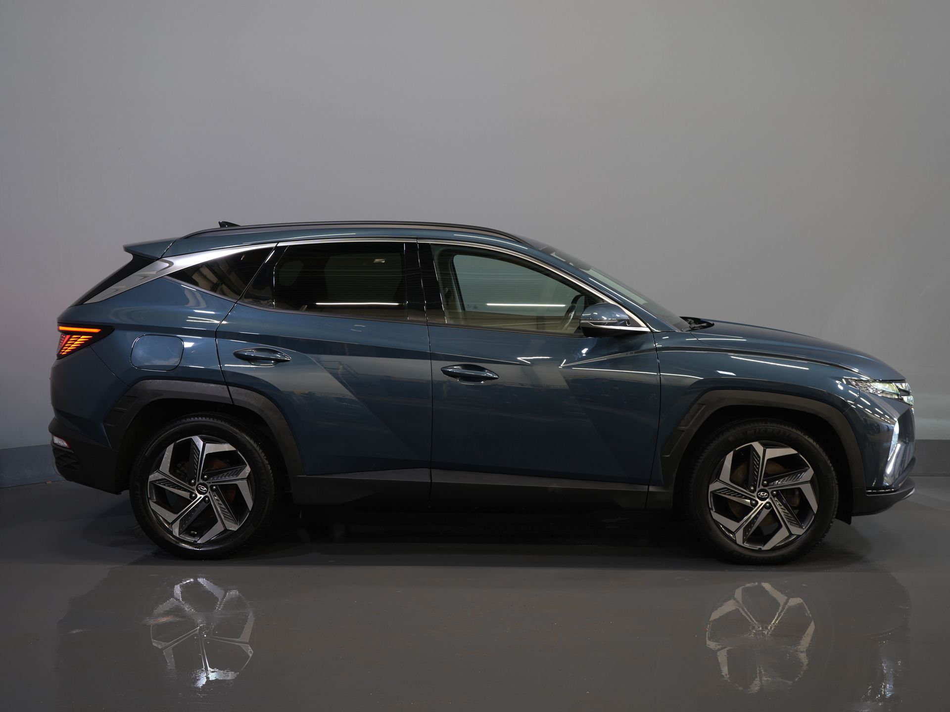 Hyundai Tucson SUV 1.6 T-GDI PHEV Premium 4WD/ LED/ Adapt. Cruise/ Sedili/ Sterzo/ Carplay/ Clima/ Navi/ Videocamera