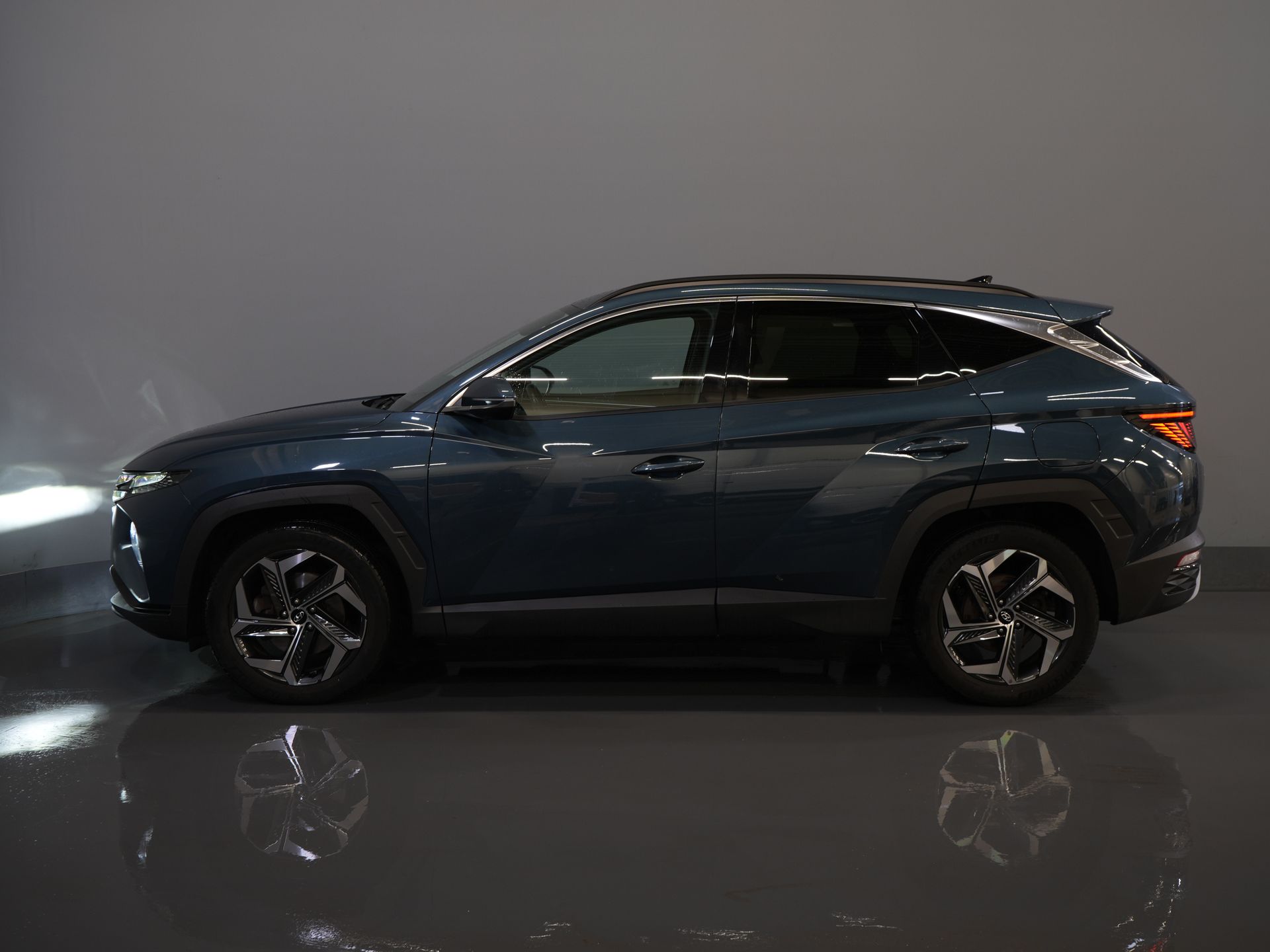 Hyundai Tucson SUV 1.6 T-GDI PHEV Premium 4WD/ LED/ Adapt. Cruise/ Seatverw./ Steeringverw./ Carplay/ Climate/ Navi/ Camera