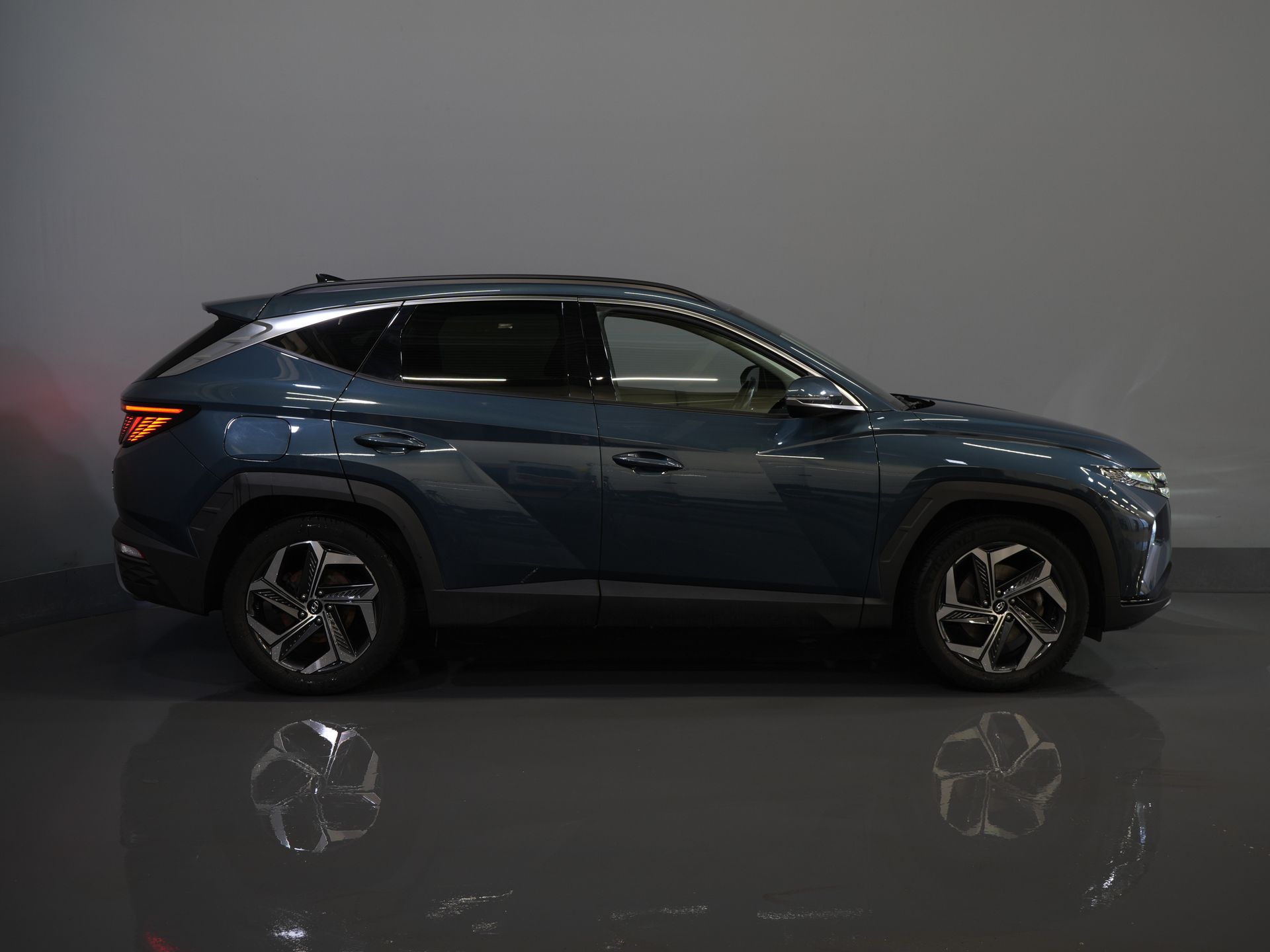 Hyundai Tucson SUV 1.6 T-GDI PHEV Premium 4WD/ LED/ Adapt. Cruise/ Seatverw./ Steeringverw./ Carplay/ Climate/ Navi/ Camera