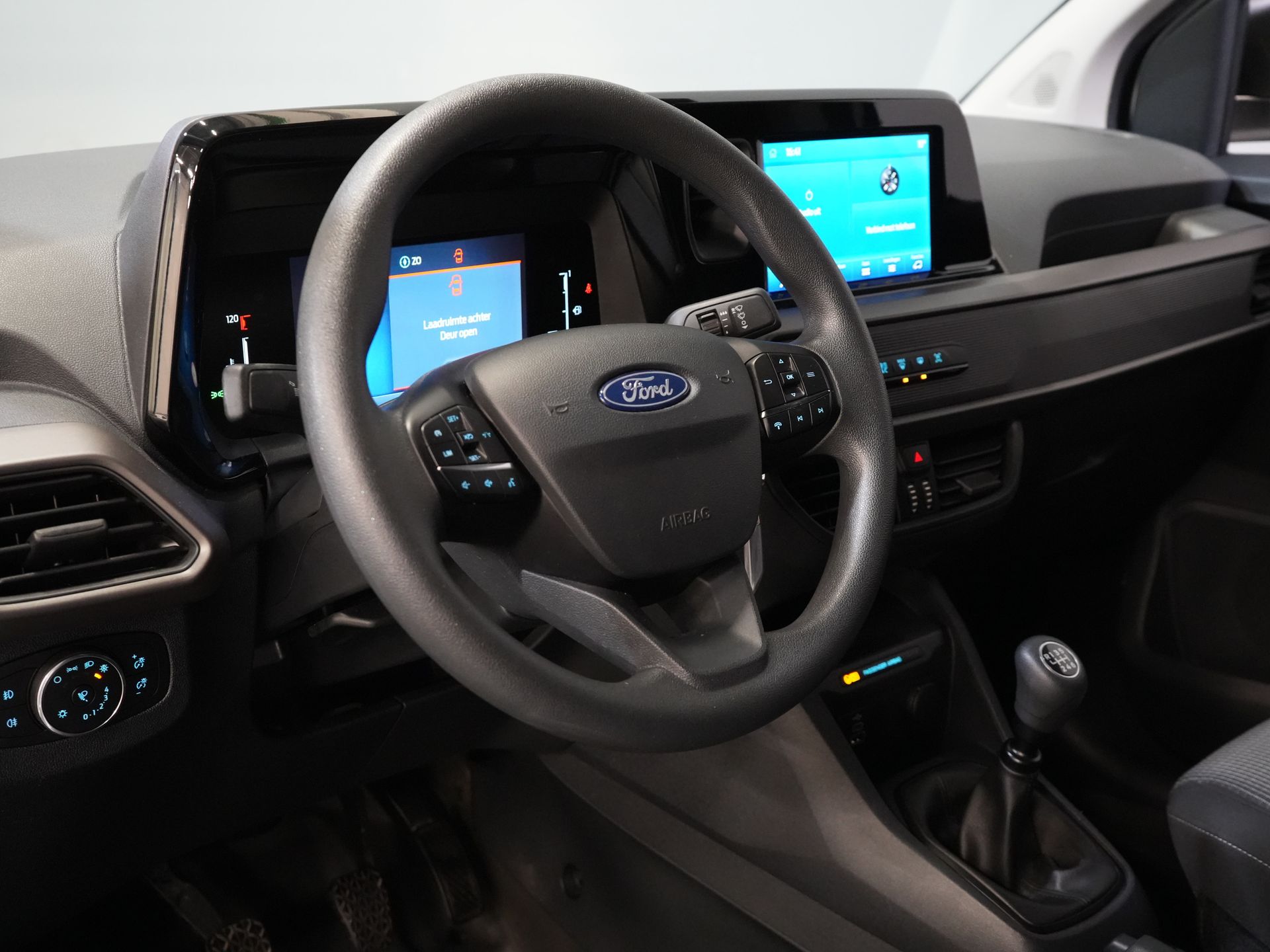 Ford Transit Courier Van 1.0 Trend 100 к.с. БЕНЗИНОВИЙ BPM БЕЗКОШТОВНО! Гарантія 05-2029/ Carplay/ Віртуальний кокпіт/ Airco/ Круїз