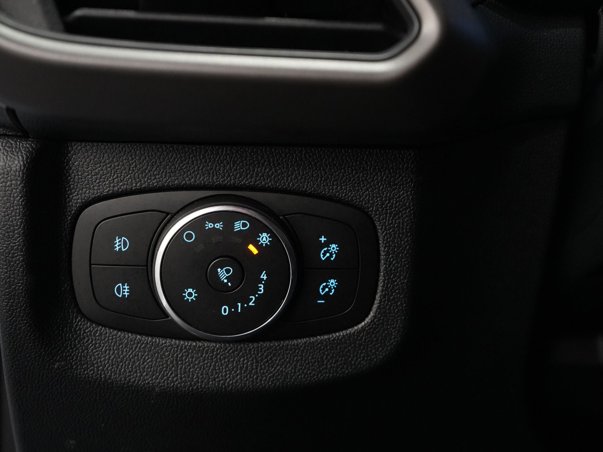 Ford Transit Courier Van 1.0 Trend 100 к.с. БЕНЗИНОВИЙ BPM БЕЗКОШТОВНО! Гарантія 05-2029/ Carplay/ Віртуальний кокпіт/ Airco/ Круїз