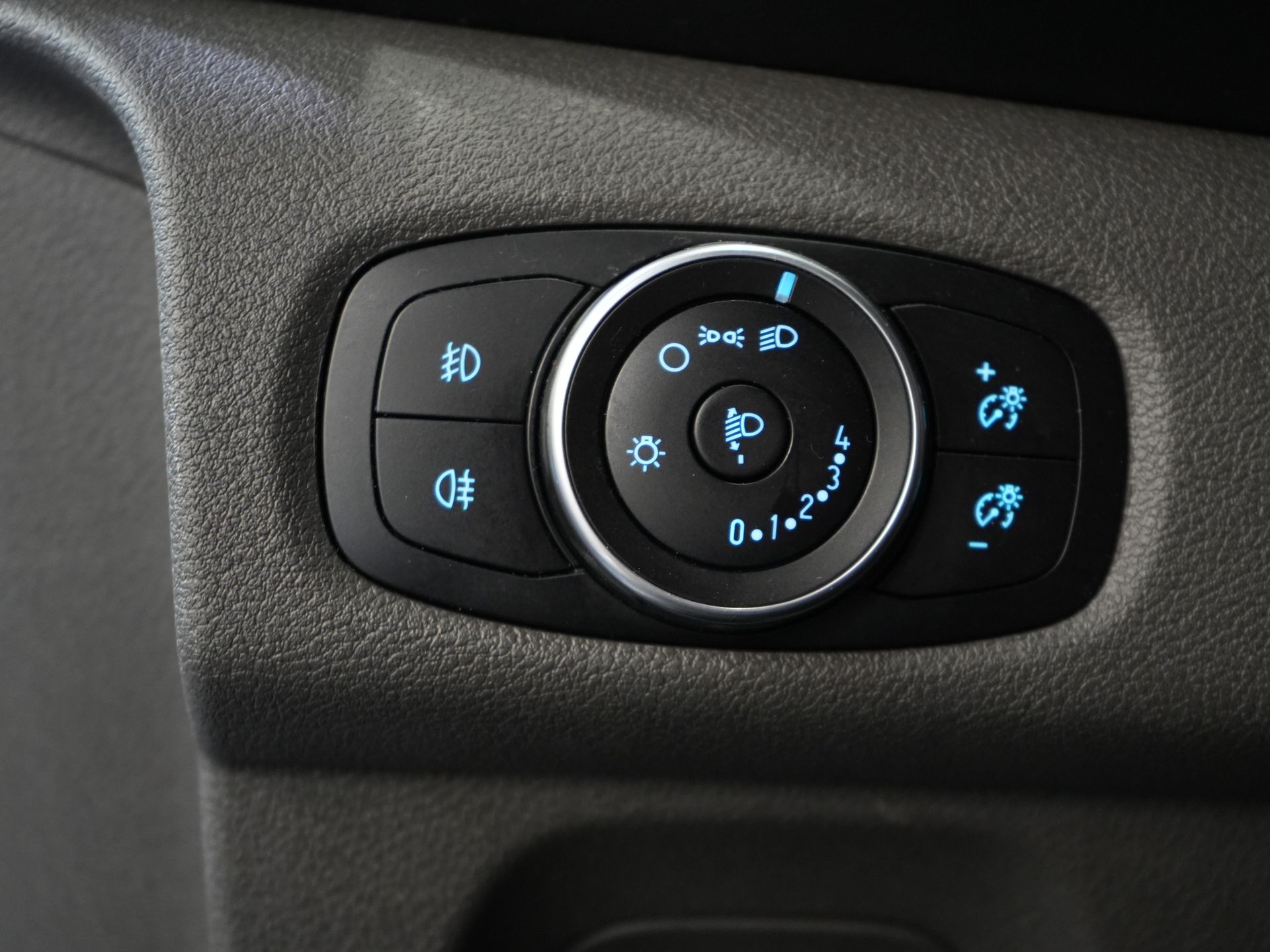 Ford Transit Custom Passenger Transport Tourneo 2.0 TDCI €.... incl. TVA/BPM Trend Combi/ Combi/ 9 Person/ 9 P/ Cruise/ PDC/ Airco