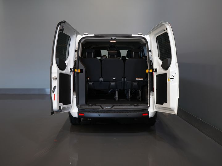 Ford Transit Custom Passenger Transport Tourneo 2.0 TDCI €.... incl. TVA/BPM Trend Combi/ Combi/ 9 Person/ 9 P/ Cruise/ PDC/ Airco