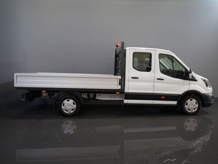 Ford Transit Open laadbak 2.0 TDCI 130 pk DC Dubbel Cabine Open Laadbak/ 7 Pers./ 3.0t Trekverm./ Carplay/ Cruise/ Climate/ Pick Up