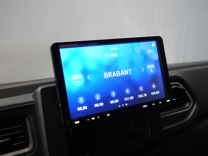 Opel Movano Bestelbus 2.3 Turbo 136PK L3H2 Camera/ Climate/ Cruise/ PDC/ Trekhaak / 2,5T trekgew./ Imperiaal+trap/ Side Bars/ NL Auto