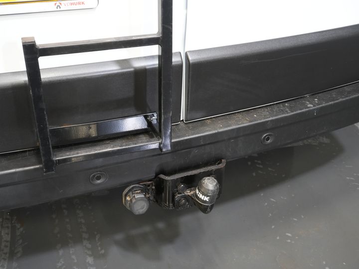 Opel Movano Bestelbus 2.3 Turbo 136PK L3H2 Camera/ Climate/ Cruise/ PDC/ Trekhaak / 2,5T trekgew./ Imperiaal+trap/ Side Bars/ NL Auto