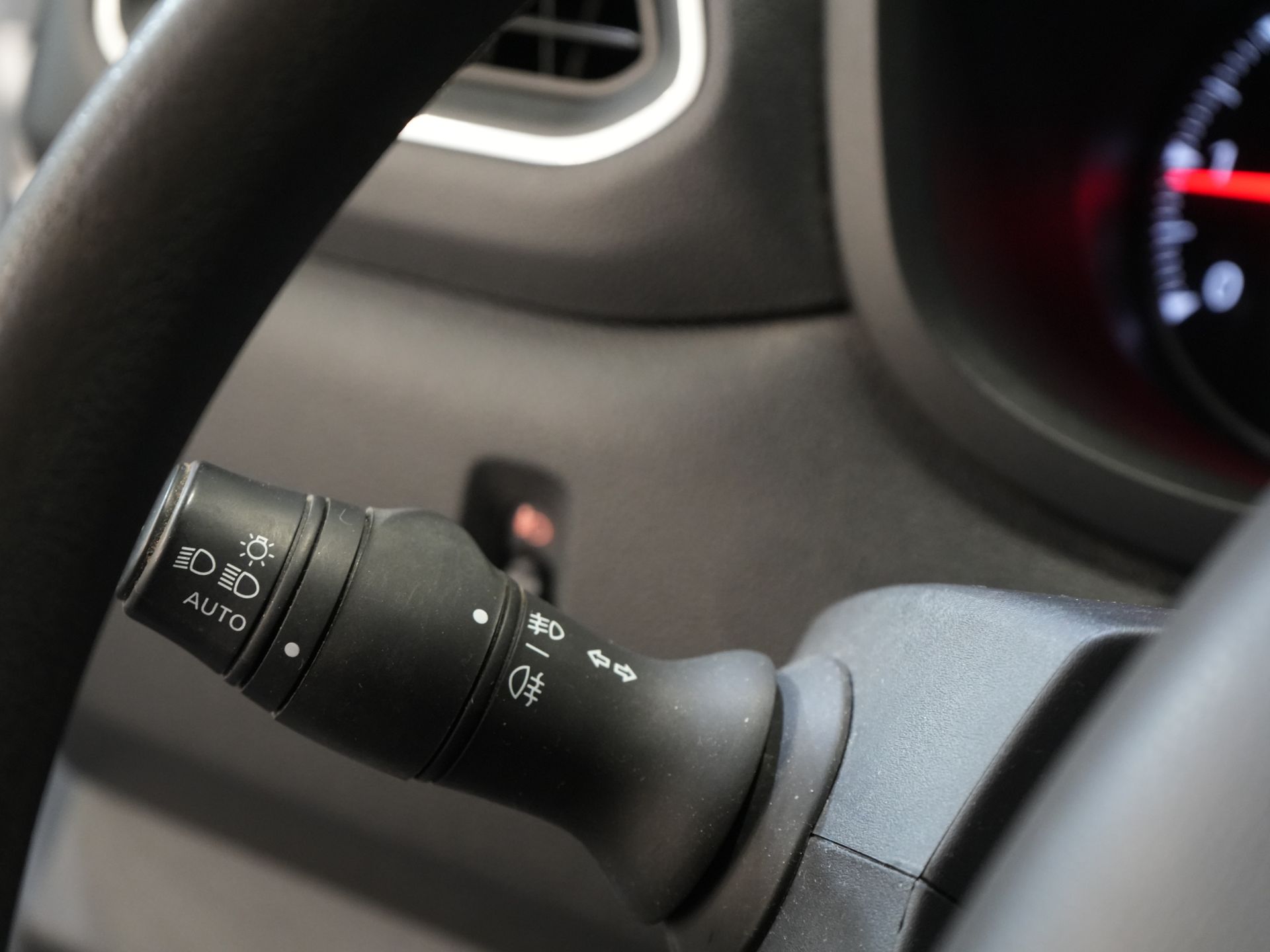 Opel Movano Bestelbus 2.3 Turbo 136PK L3H2 Camera/ Climate/ Cruise/ PDC/ Trekhaak / 2,5T trekgew./ Imperiaal+trap/ Side Bars/ NL Auto