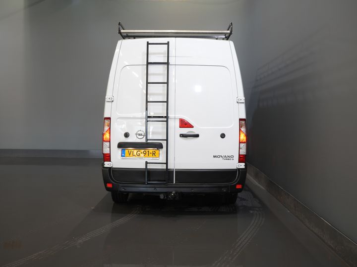 Opel Movano Bestelbus 2.3 Turbo 136PK L3H2 Camera/ Climate/ Cruise/ PDC/ Trekhaak / 2,5T trekgew./ Imperiaal+trap/ Side Bars/ NL Auto
