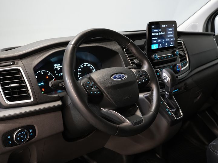 Ford Transit Custom Bestelbus 320 2.0 TDCI 170 pk L2 Aut. Limited BPM VRIJ! 2xSchuifdeur/ Stoelverw./ Carplay/ Camera/ LMV/ Trekhaak