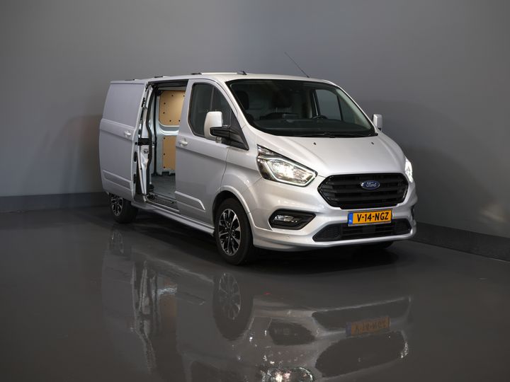 Ford Transit Custom Bestelbus 320 2.0 TDCI 170 pk L2 Aut. Limited BPM VRIJ! 2xSchuifdeur/ Stoelverw./ Carplay/ Camera/ LMV/ Trekhaak