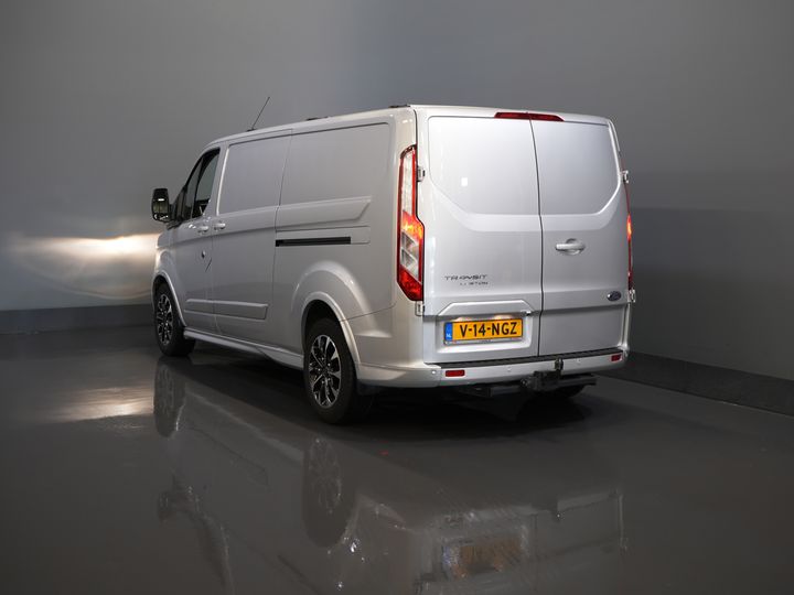 Ford Transit Custom Bestelbus 320 2.0 TDCI 170 pk L2 Aut. Limited BPM VRIJ! 2xSchuifdeur/ Stoelverw./ Carplay/ Camera/ LMV/ Trekhaak