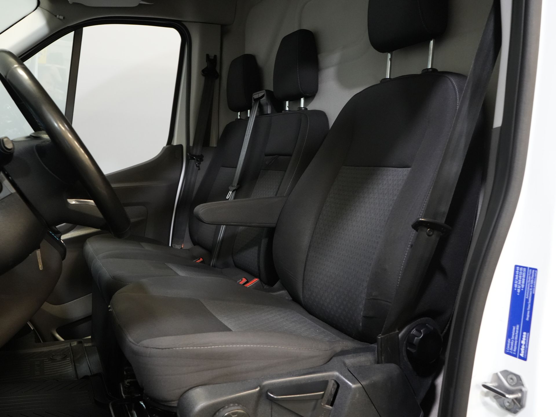 Ford Transit Van 2.0 TDCI 130 hp Aut. L3H2 Trend 270Gr.Türen/ Carplay/ 360 Kamera/ PDC/ Klima/ Tempomat